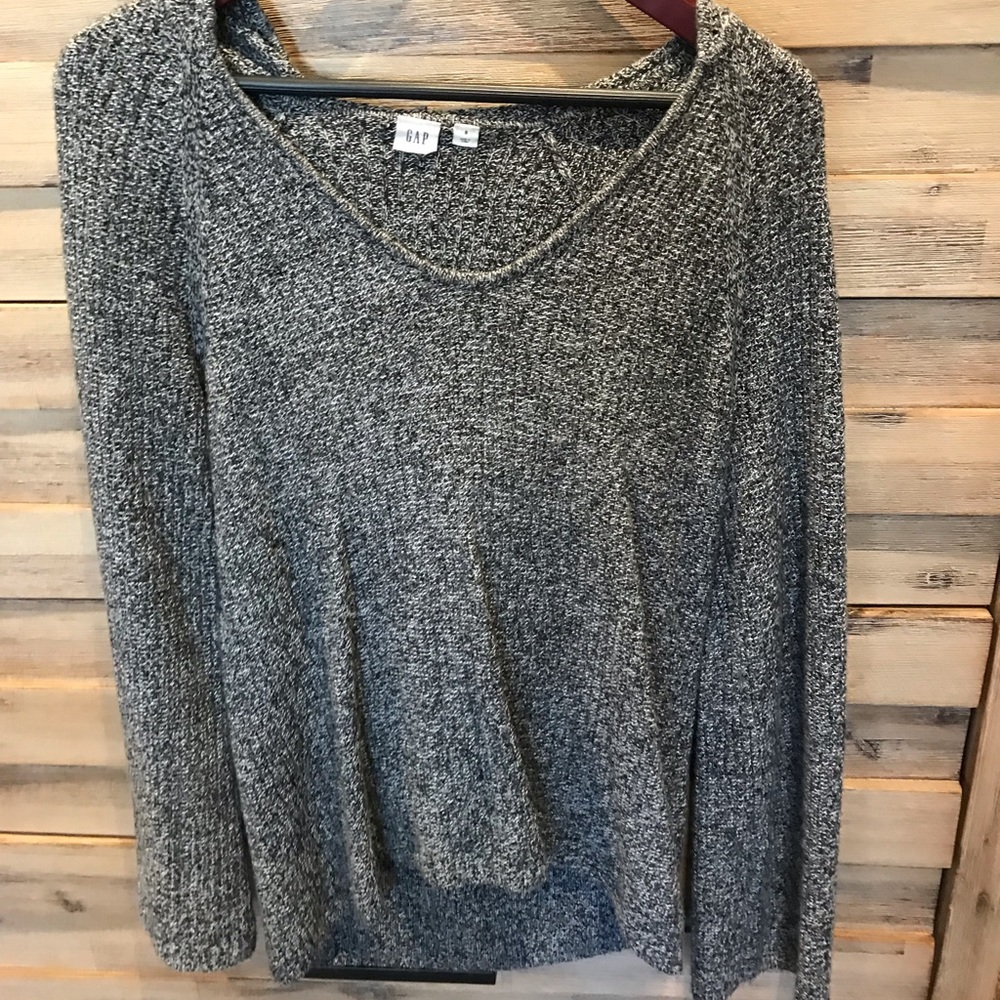Hooded sweater